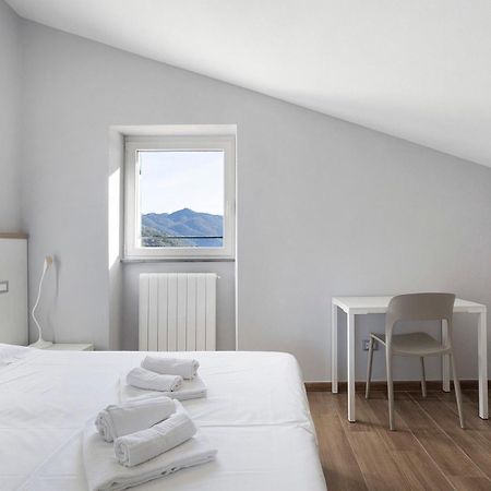 Residenza Del Capitano Apartment Леванто Екстериор снимка
