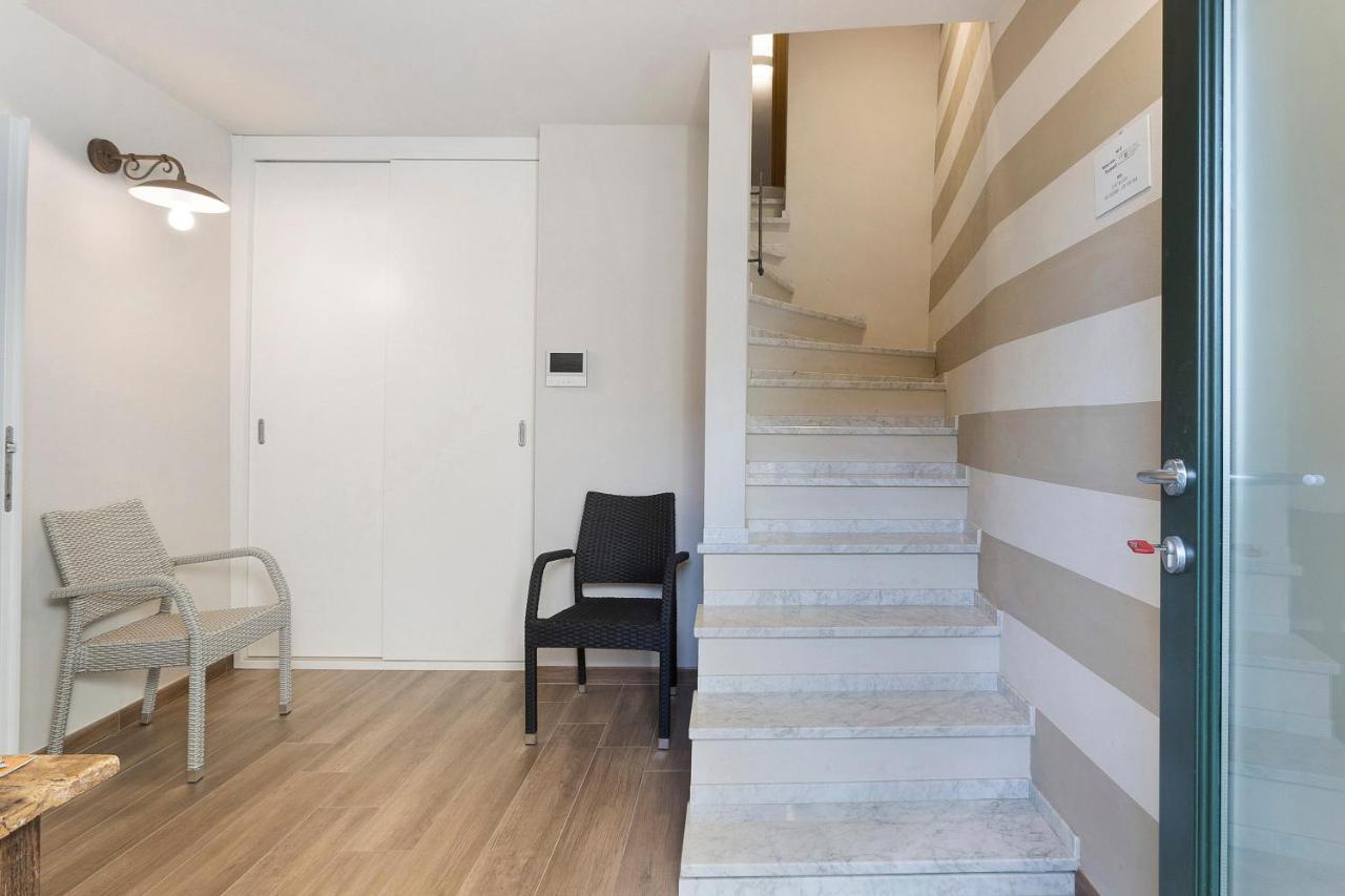 Residenza Del Capitano Apartment Леванто Екстериор снимка