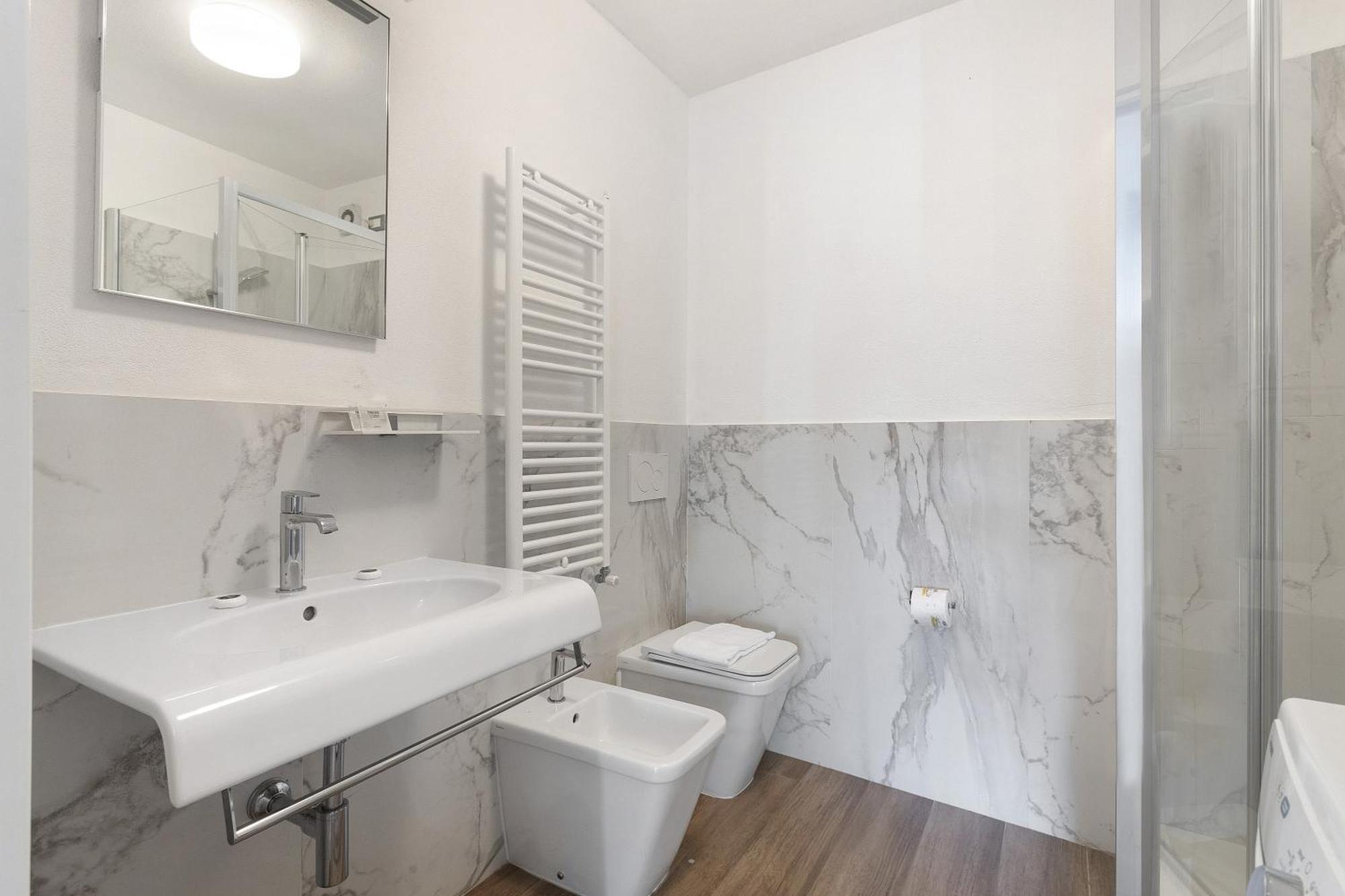 Residenza Del Capitano Apartment Леванто Екстериор снимка