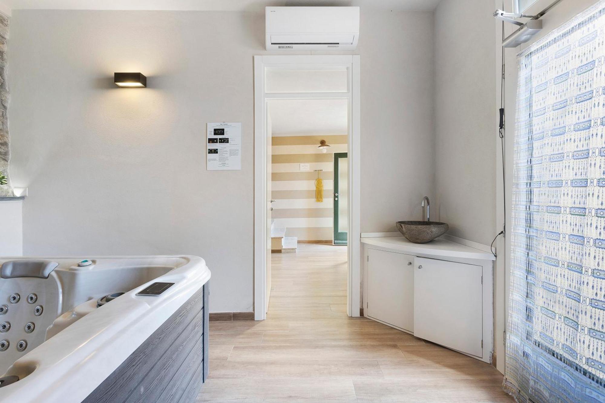 Residenza Del Capitano Apartment Леванто Екстериор снимка