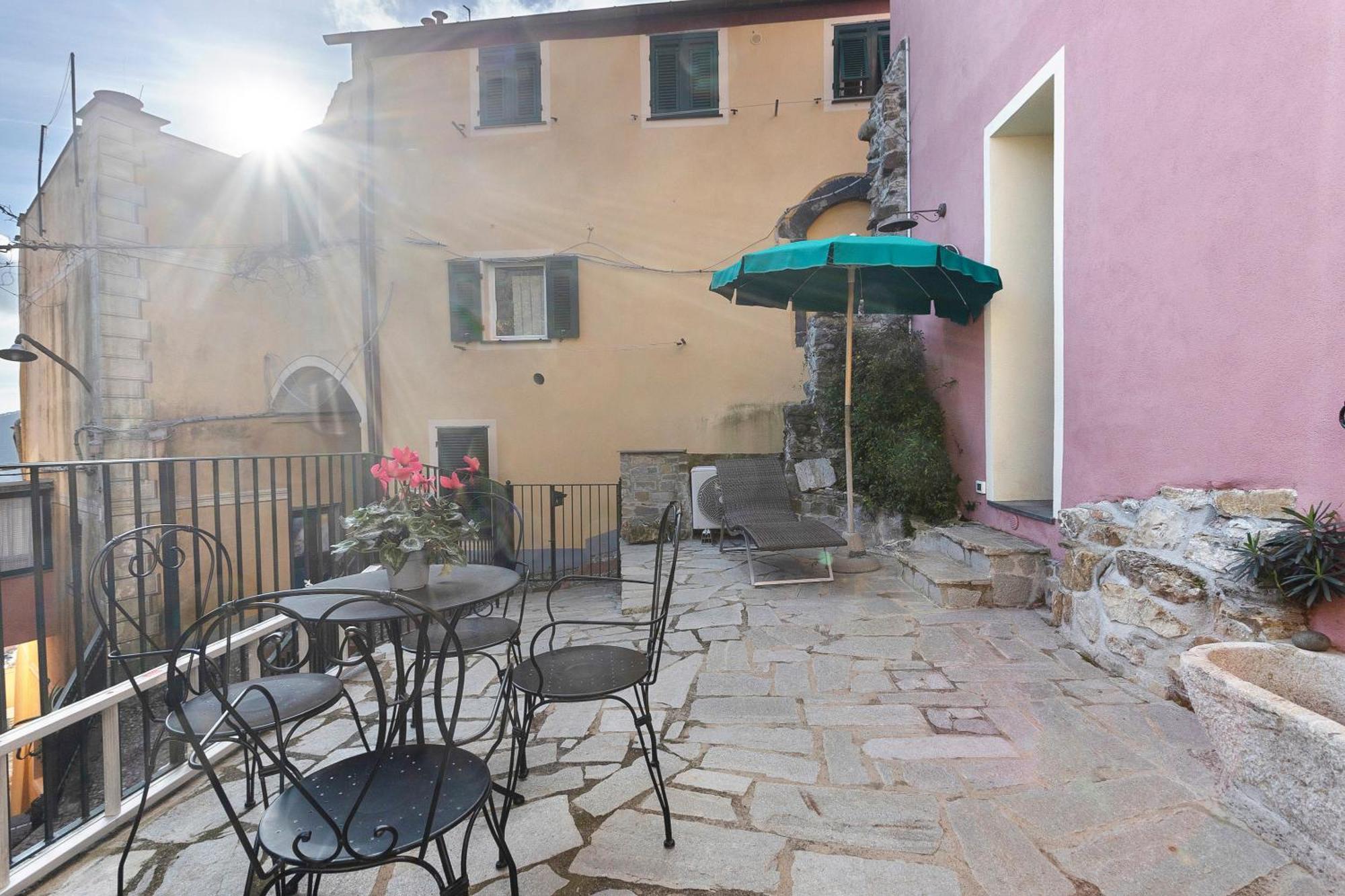 Residenza Del Capitano Apartment Леванто Екстериор снимка